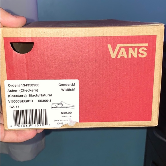 Vans - Picture 4 of 4